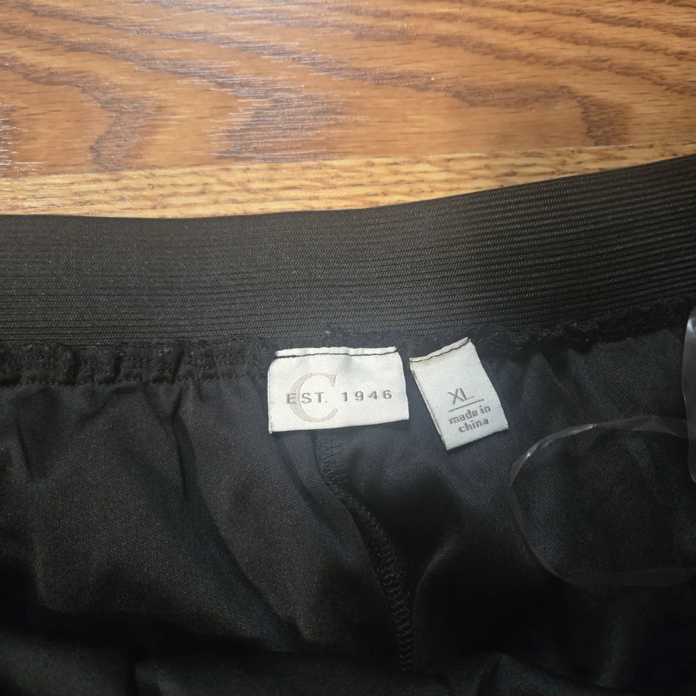 NWOT Black Floral Embroidered Tulle Skirt Sz XL - Picture 4 of 4